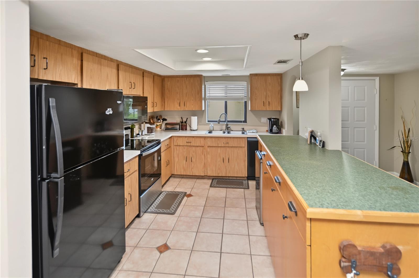 Kitchen - 457 ALBEE FARM RD #V13, VENICE