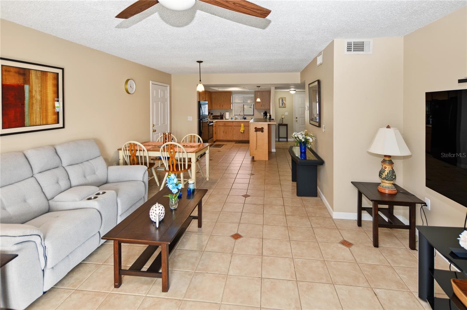 Living area - 457 ALBEE FARM RD #V13, VENICE