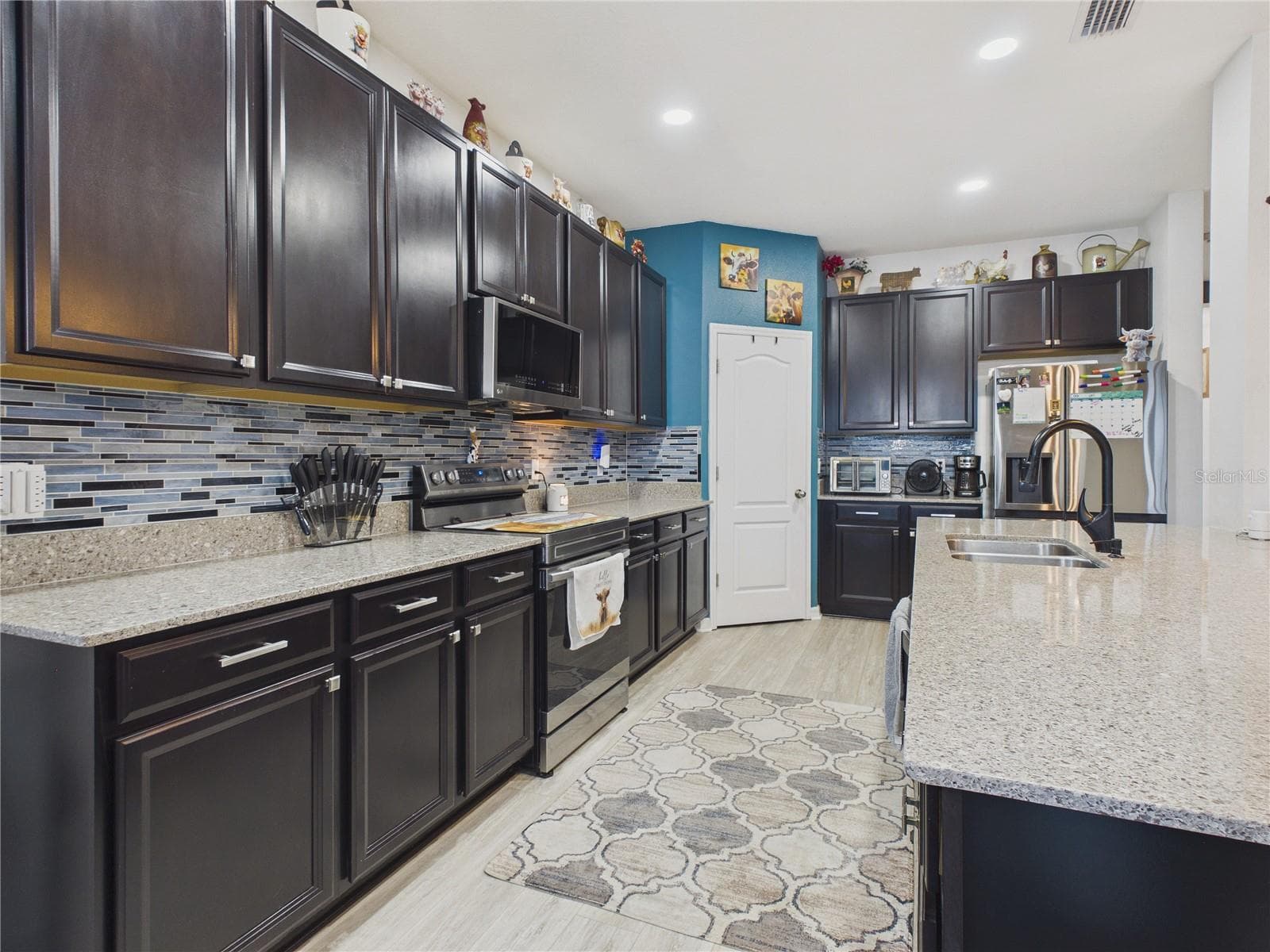 Kitchen/breakfast nook - 3026 ZANDER DR, GRAND ISLAND