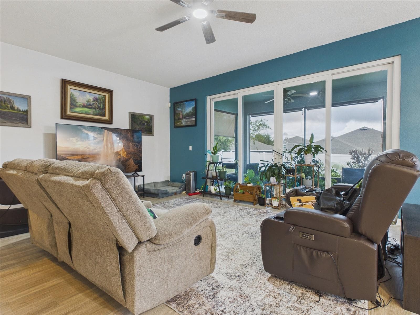 Living room - 3026 ZANDER DR, GRAND ISLAND