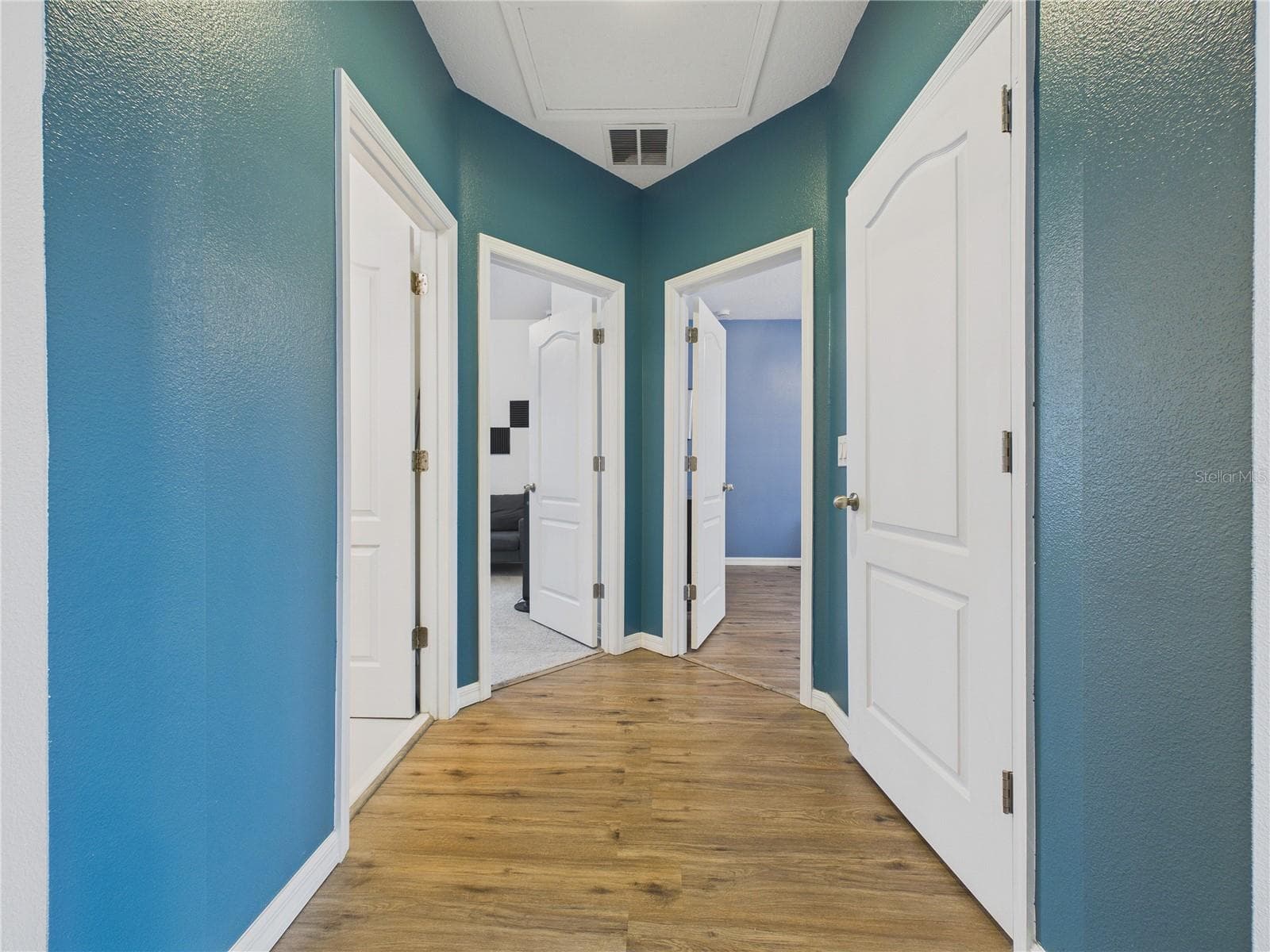 Second floor hallway - 3026 ZANDER DR, GRAND ISLAND