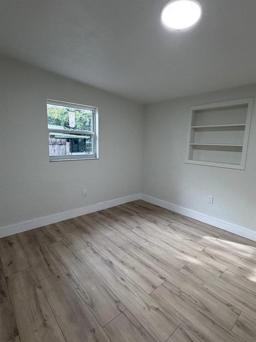 Single Family Residence at 924 VALMAR ST, BRANDON, photo 48 of 97