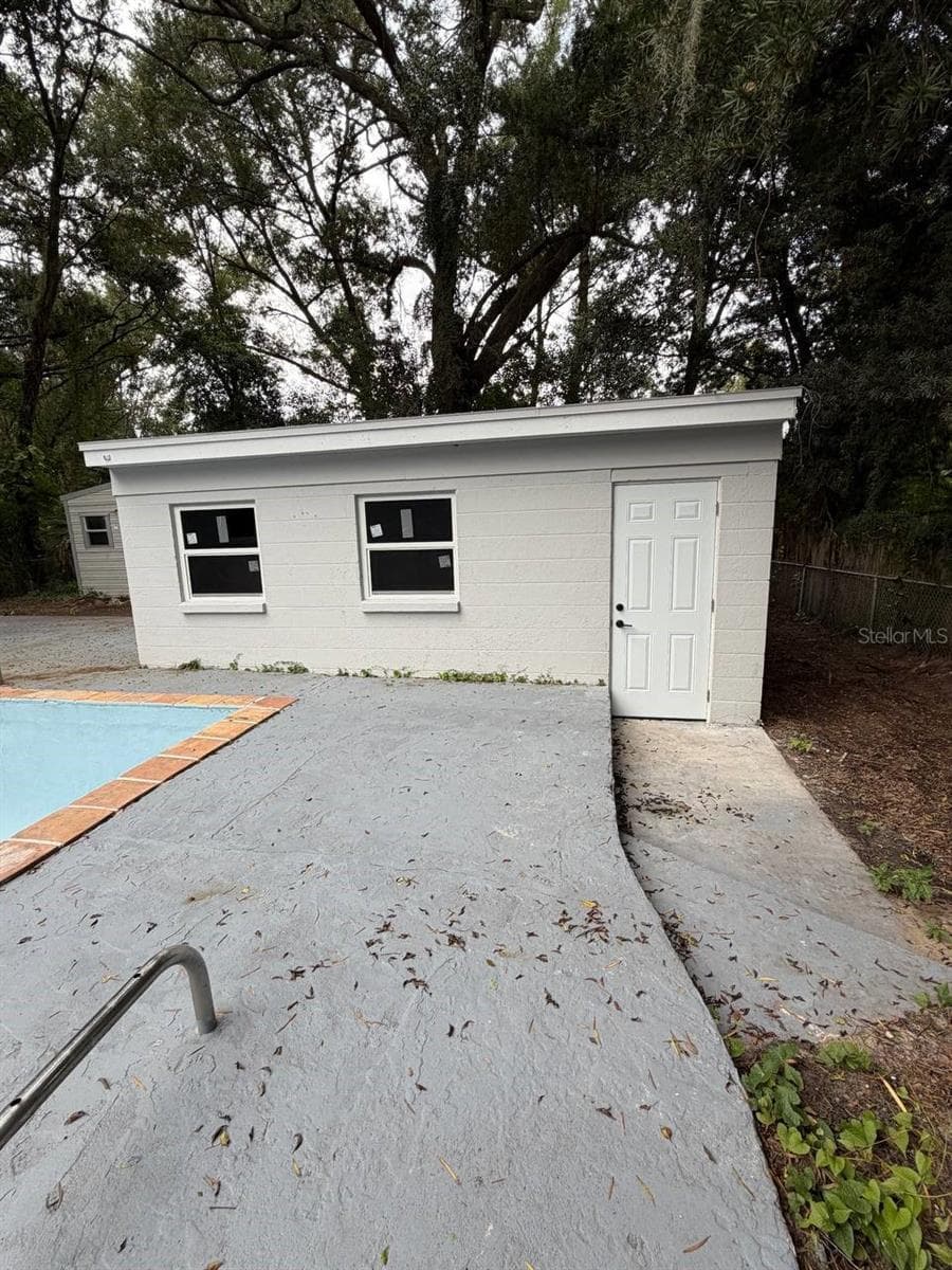 Single Family Residence at 924 VALMAR ST, BRANDON, photo 93 of 97
