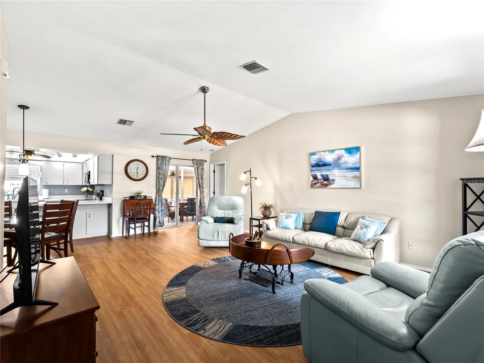 Great flow through home - 1477 HUDSON RD, VENICE