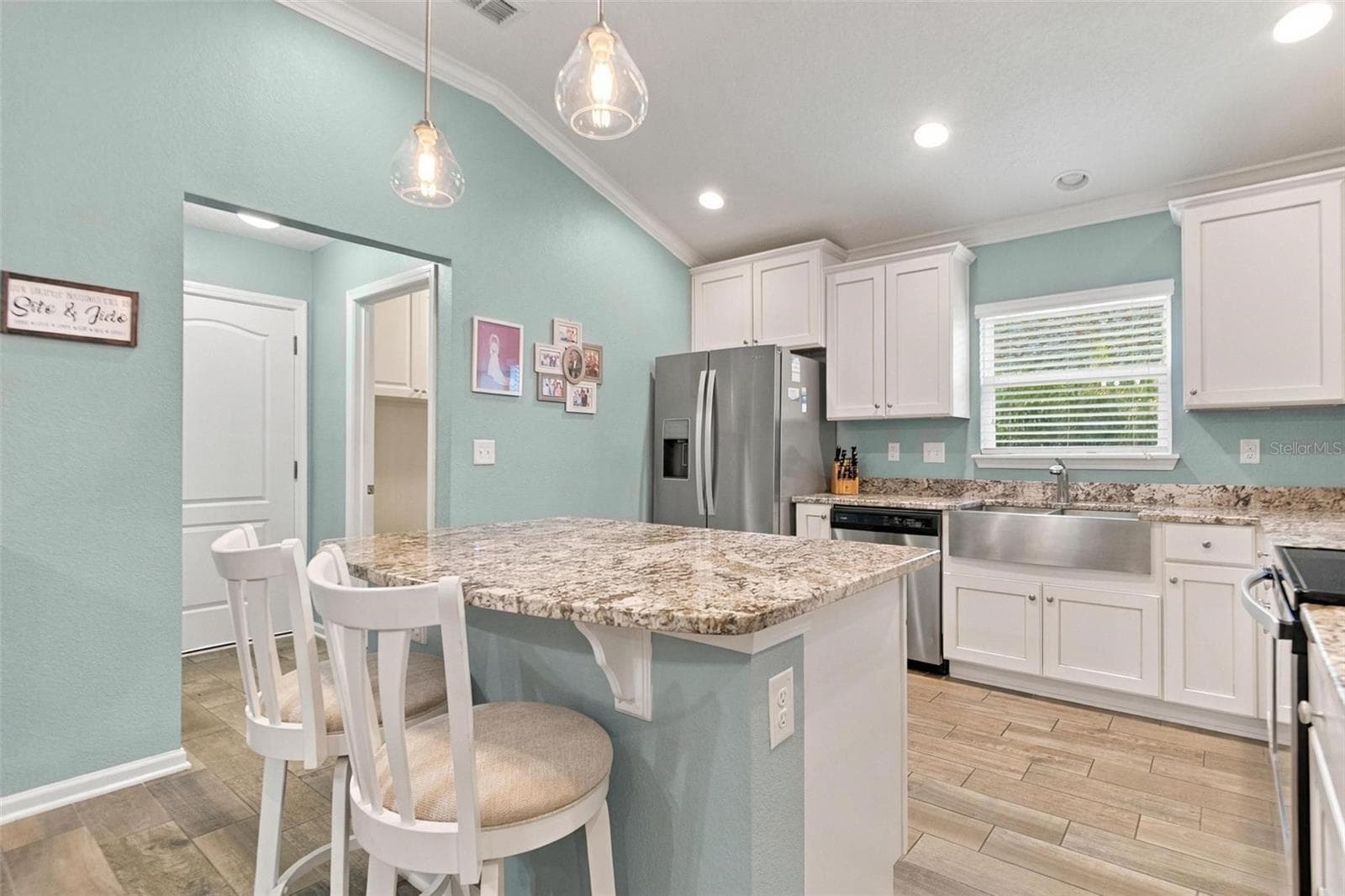 Kitchen with granite counters - 8 COUNTRY CLUB HARBOR CIR, PALM COAST