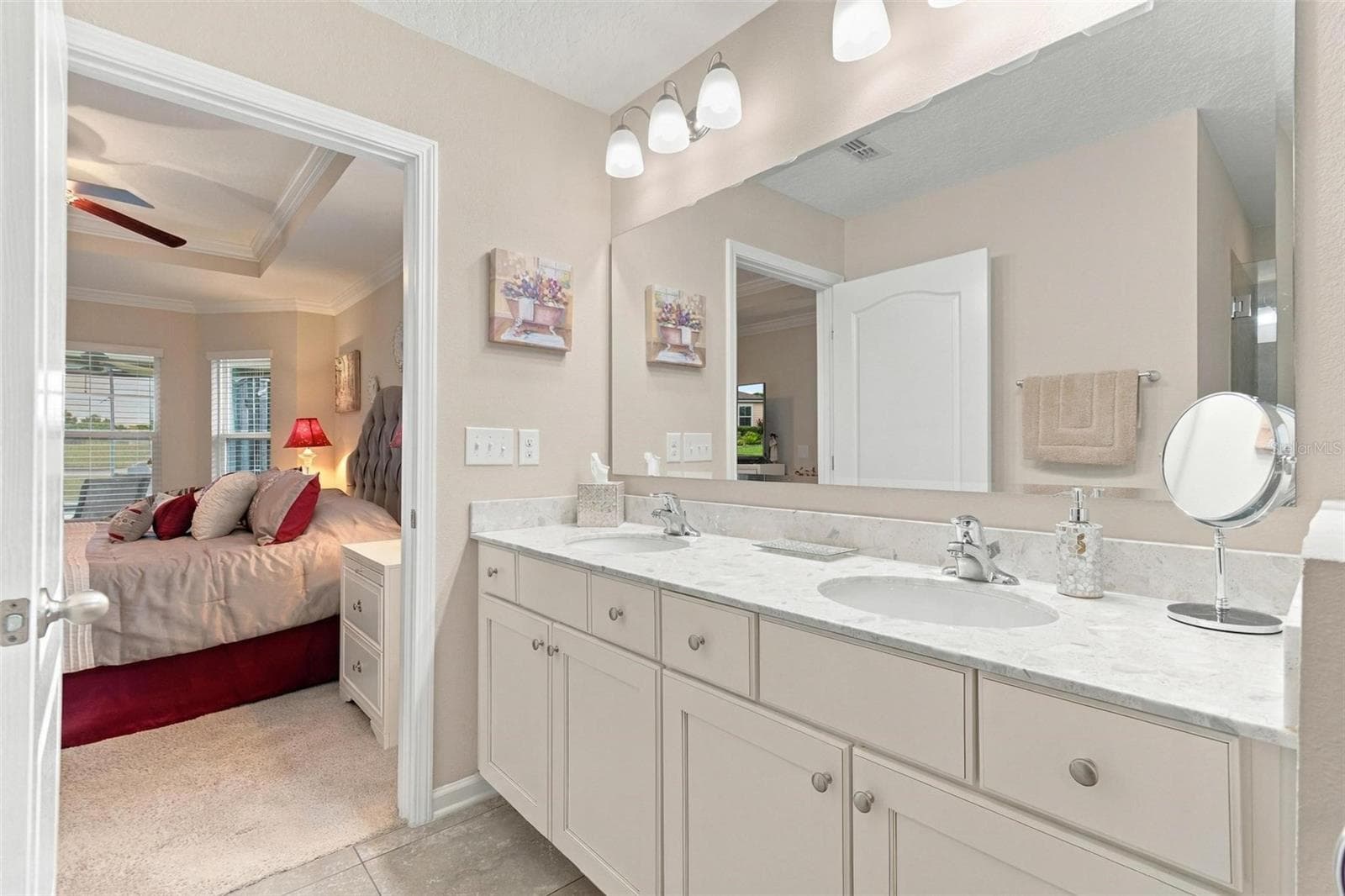 Dual sinks - 8 COUNTRY CLUB HARBOR CIR, PALM COAST