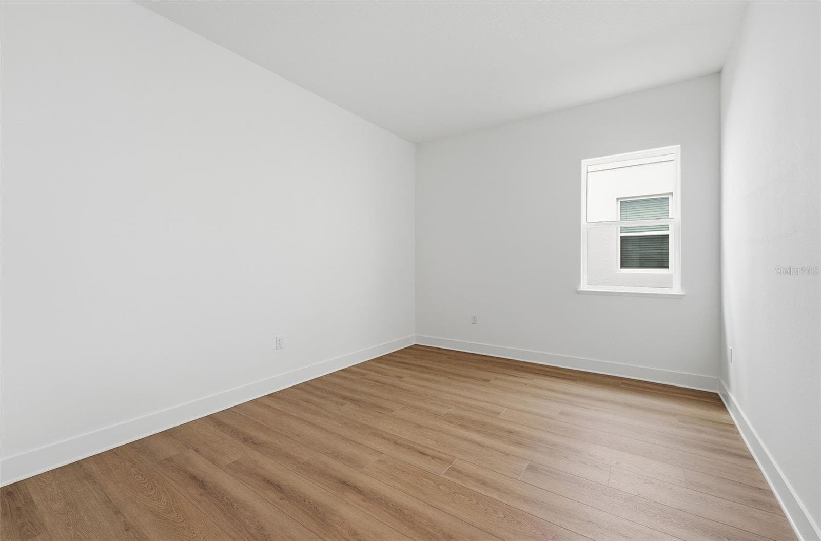 Open flex room on first floor - 1389 PINECLIFF DR, APOPKA