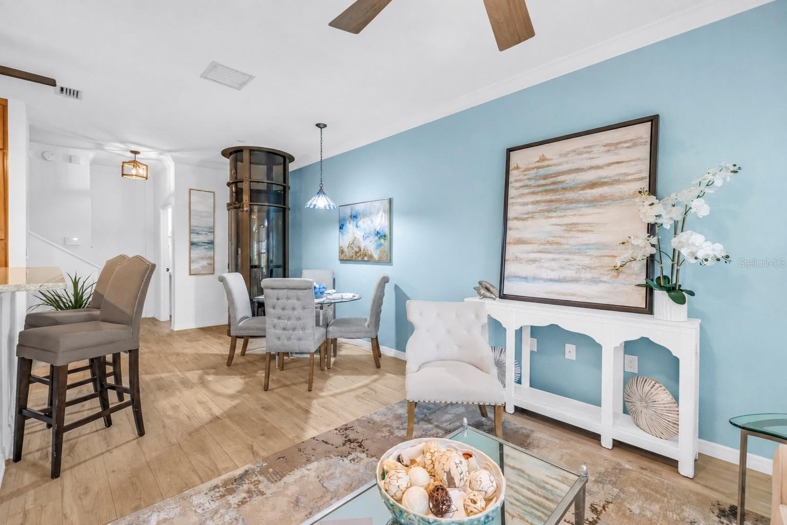 Open Plan Living Space - 350 2ND ST N #6, ST PETERSBURG