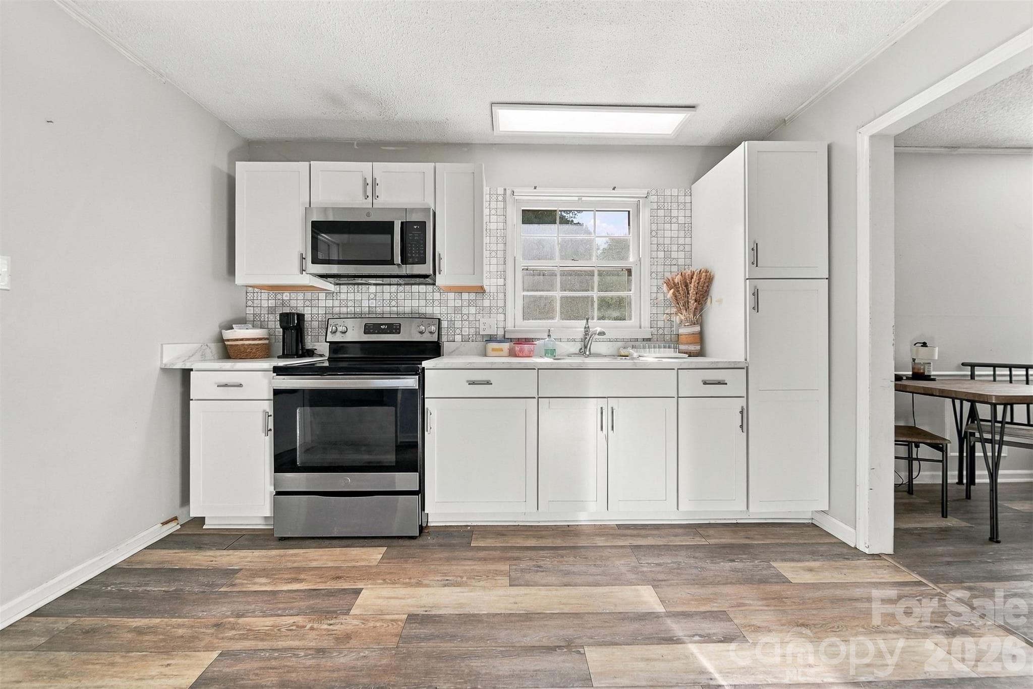 Second Living Quarters - 625 E Park Drive, Lincolnton