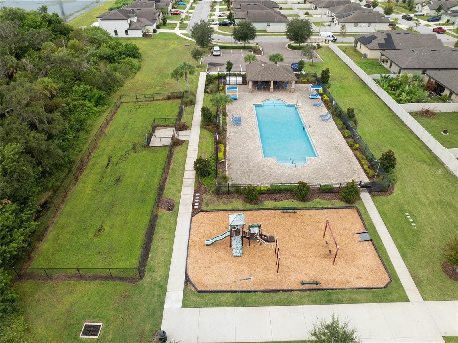 Community Pool & Dog Park - 1007 CULBREATH GREEN CT, RUSKIN