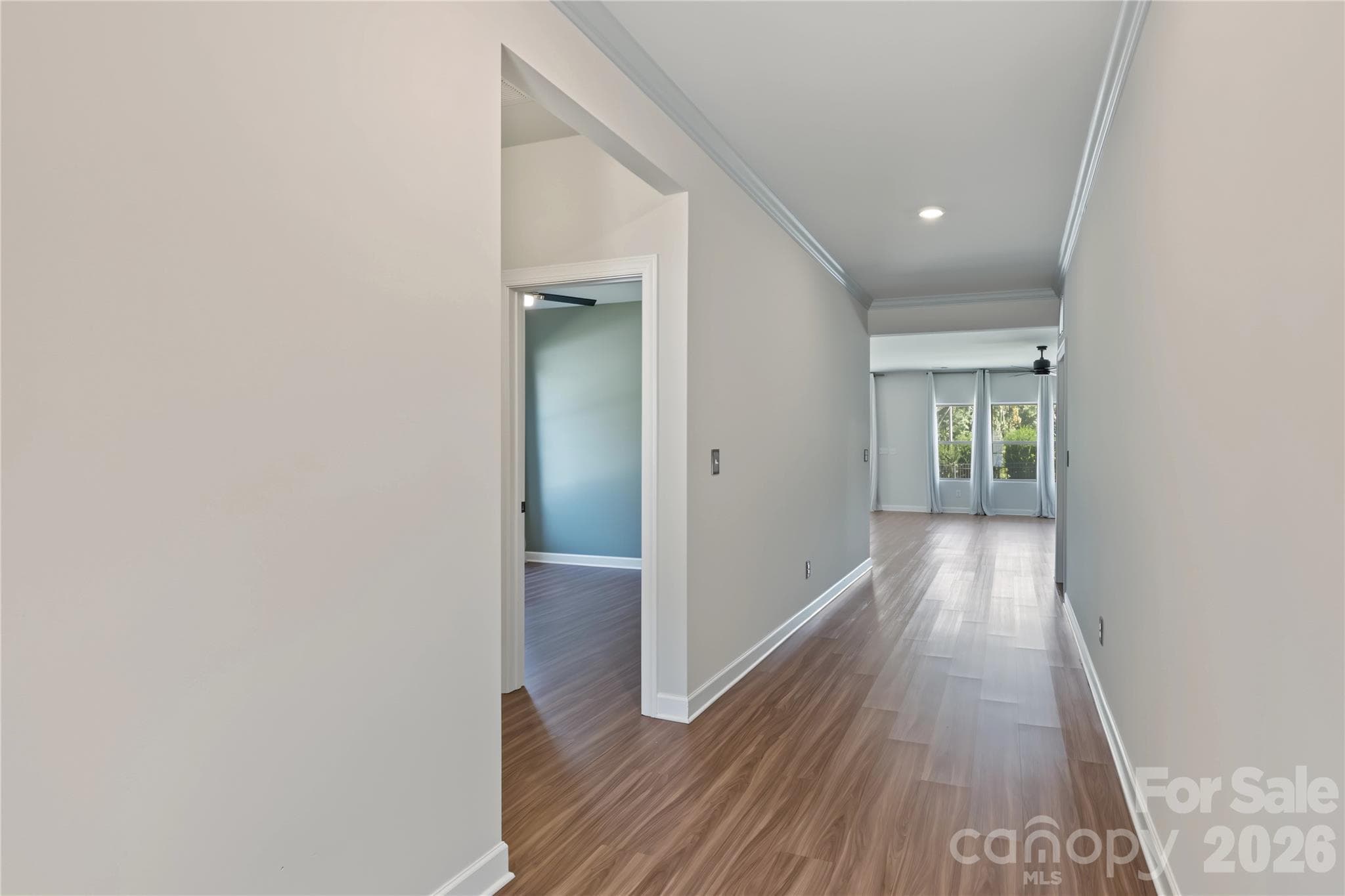 Single Family Residence at 5609 Lavaux Court, Charlotte, photo 5 of 48