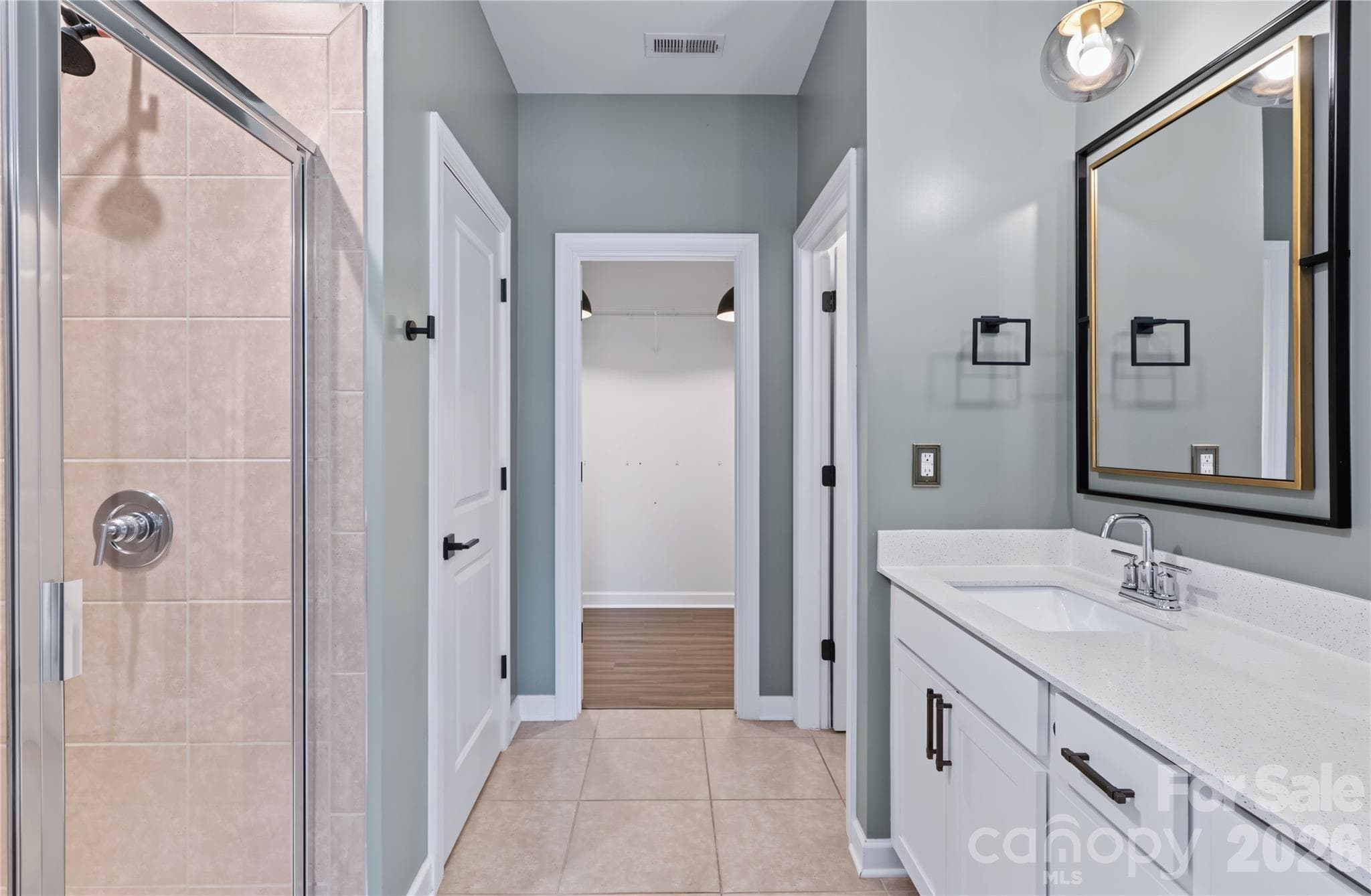 Single Family Residence at 5609 Lavaux Court, Charlotte, photo 20 of 48
