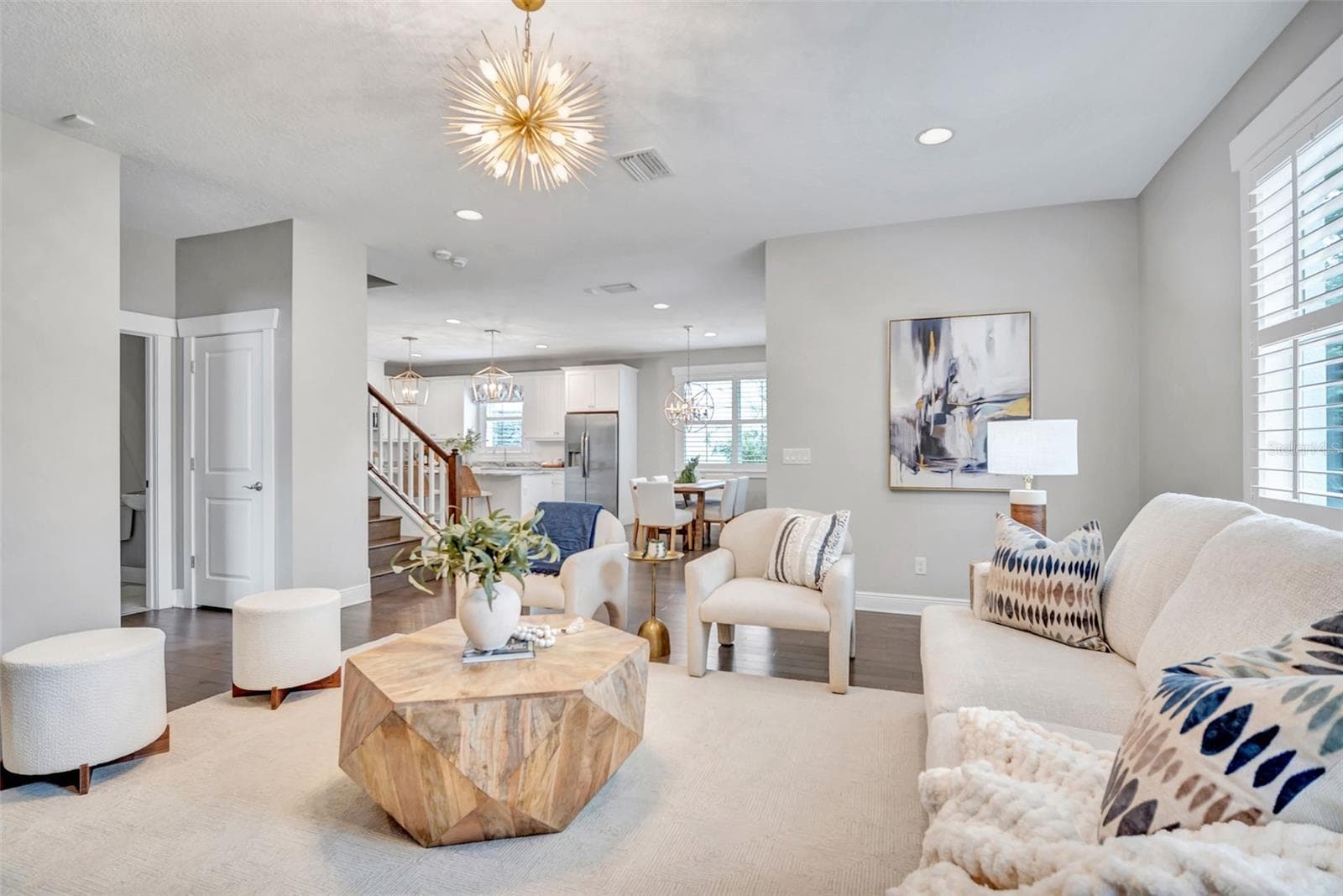 Single Family Residence at 3615 W RENELLIE CIR, TAMPA, photo 34 of 76
