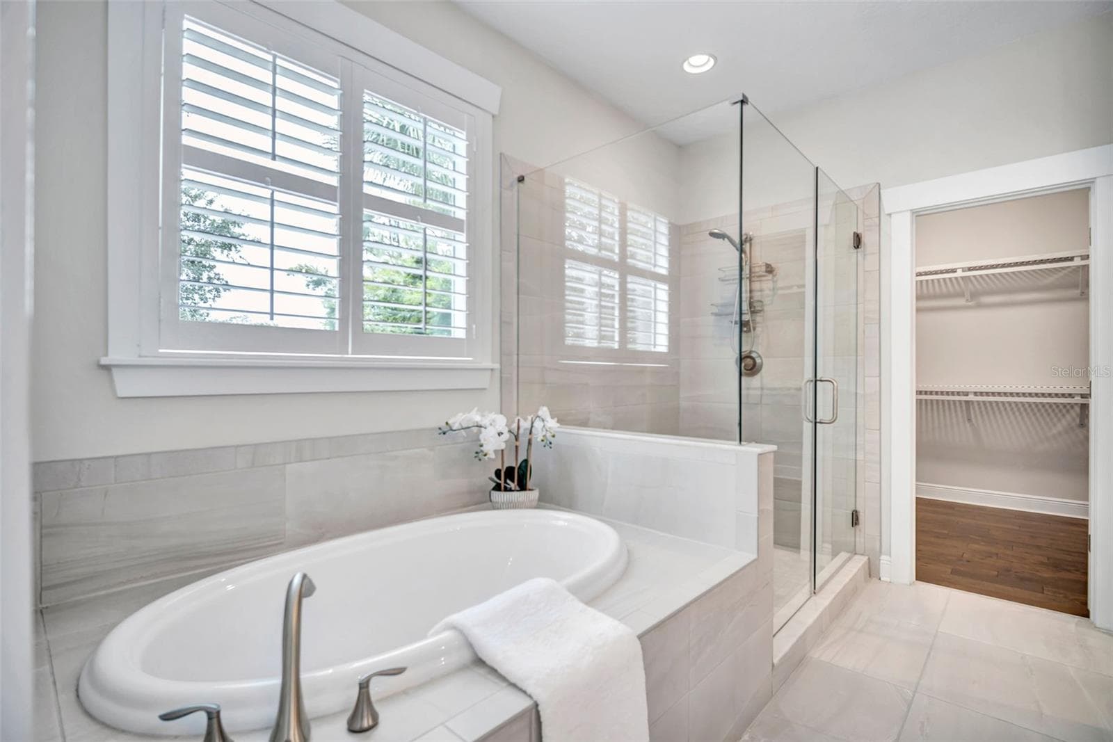 Single Family Residence at 3615 W RENELLIE CIR, TAMPA, photo 62 of 76