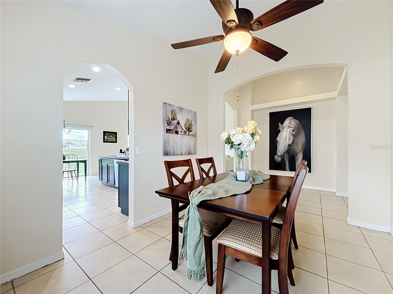 Single Family Residence at 1406 VISTA DEL LAGO BLVD, DUNDEE, photo 6 of 63
