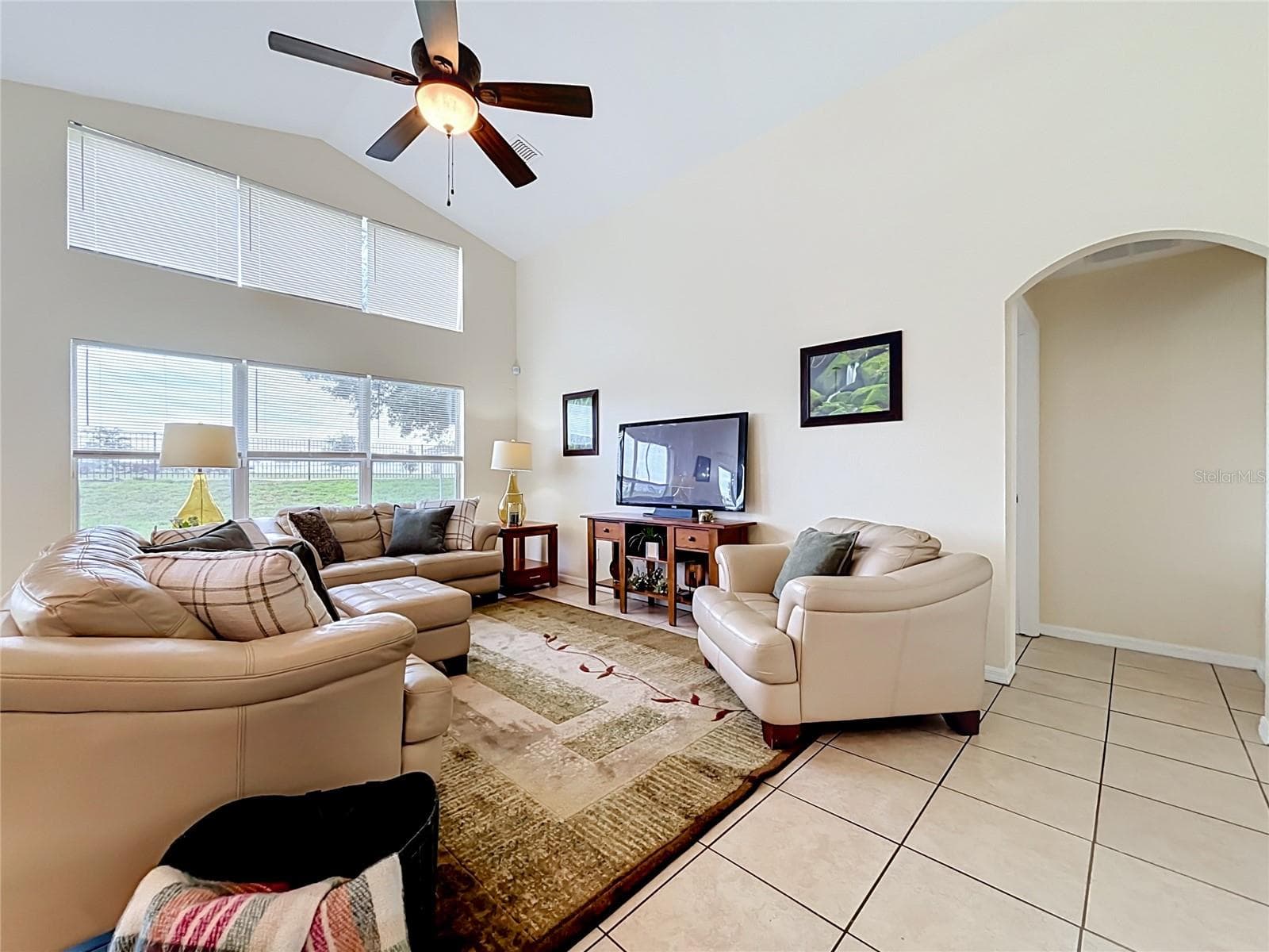Single Family Residence at 1406 VISTA DEL LAGO BLVD, DUNDEE, photo 7 of 63