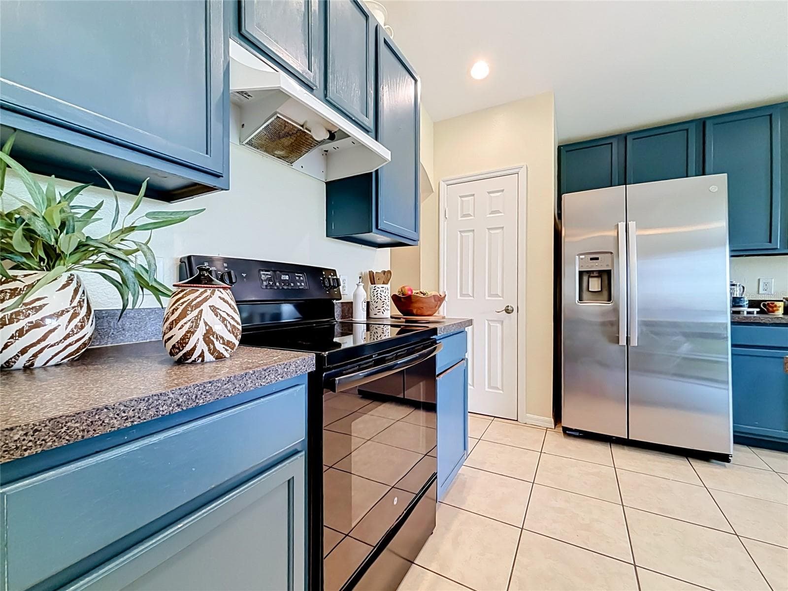 Single Family Residence at 1406 VISTA DEL LAGO BLVD, DUNDEE, photo 12 of 63