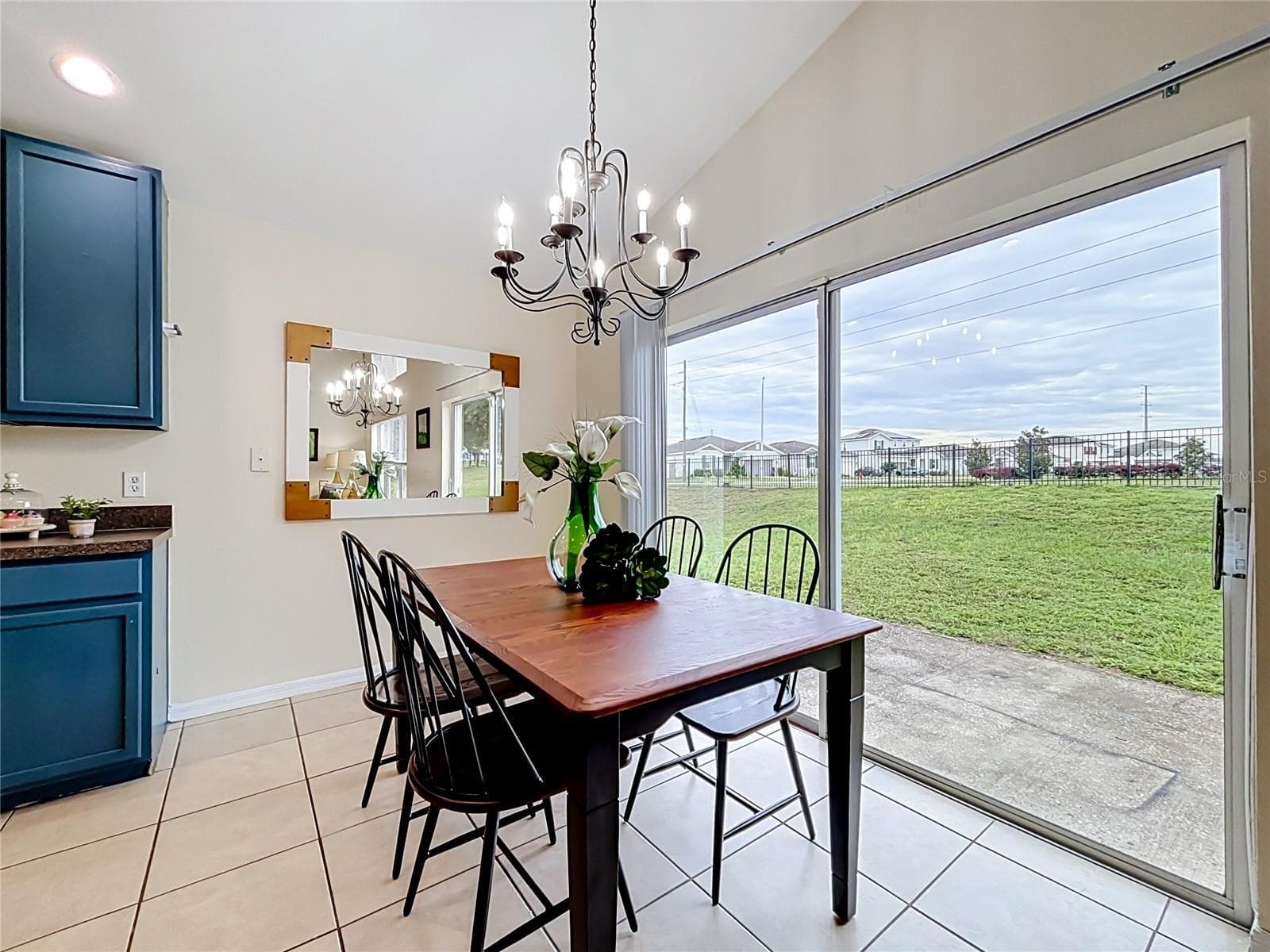 Single Family Residence at 1406 VISTA DEL LAGO BLVD, DUNDEE, photo 17 of 63