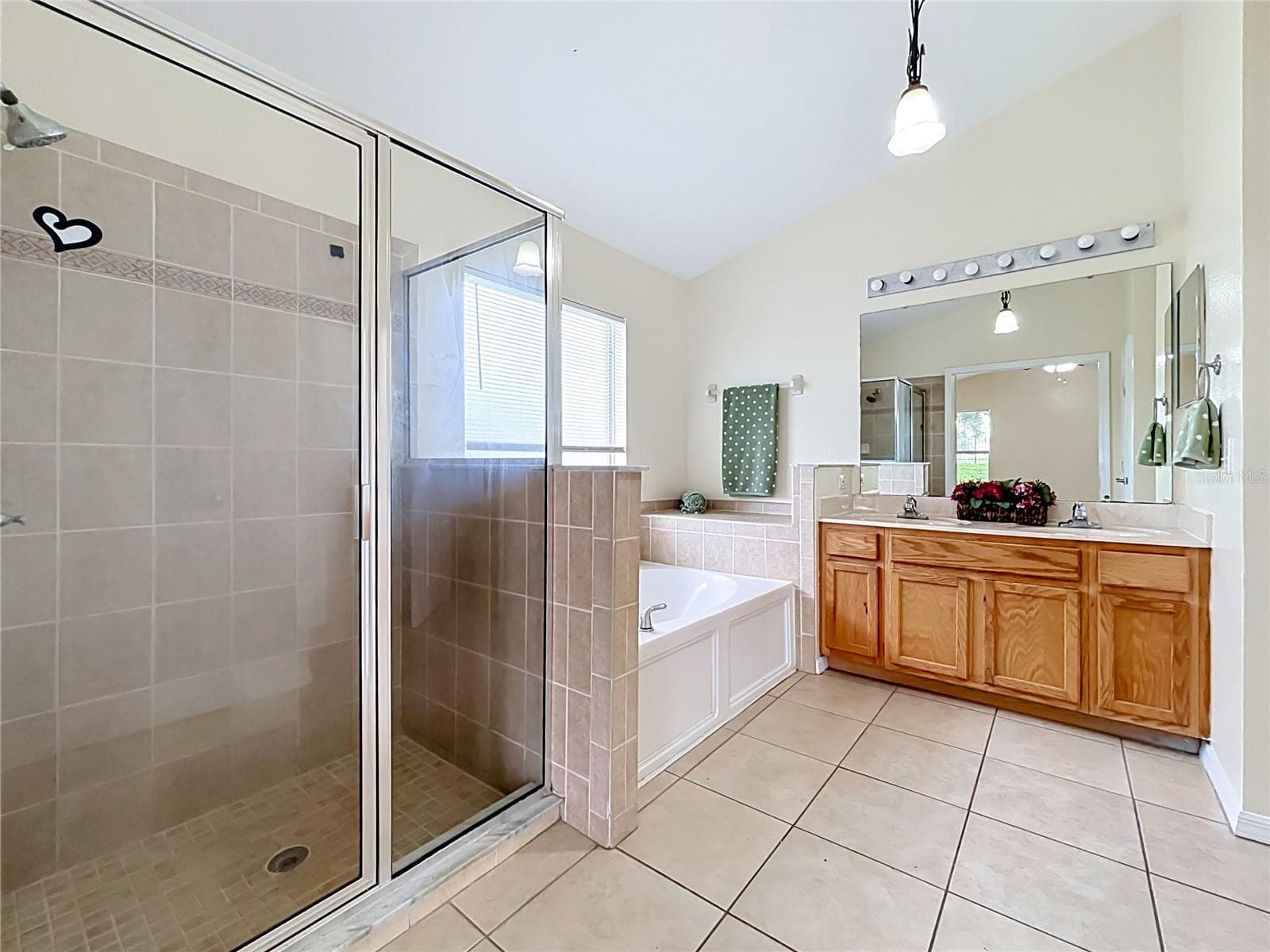Single Family Residence at 1406 VISTA DEL LAGO BLVD, DUNDEE, photo 20 of 63