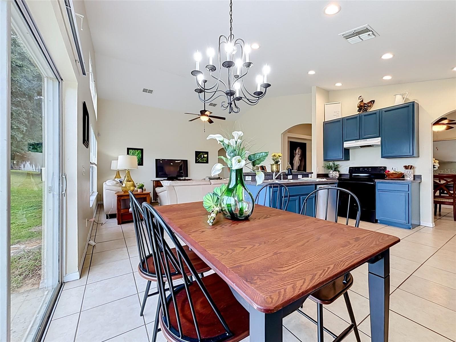 Single Family Residence at 1406 VISTA DEL LAGO BLVD, DUNDEE, photo 41 of 63