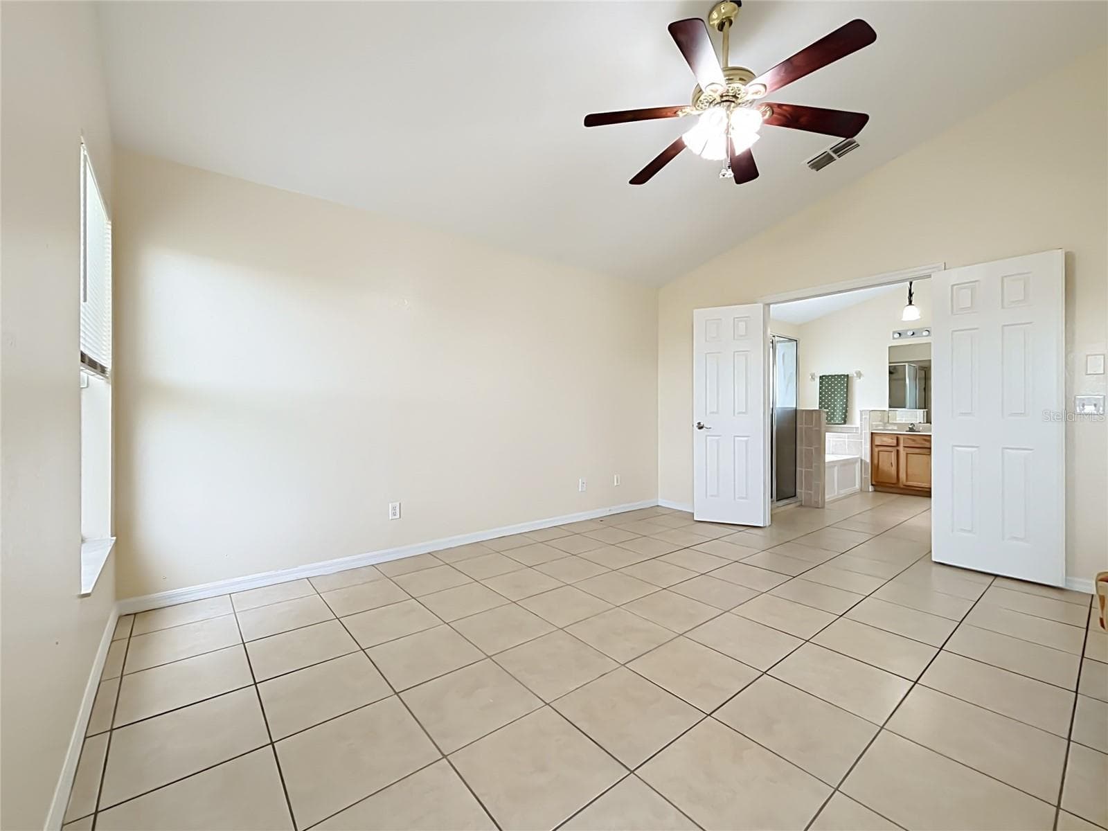 Single Family Residence at 1406 VISTA DEL LAGO BLVD, DUNDEE, photo 46 of 63