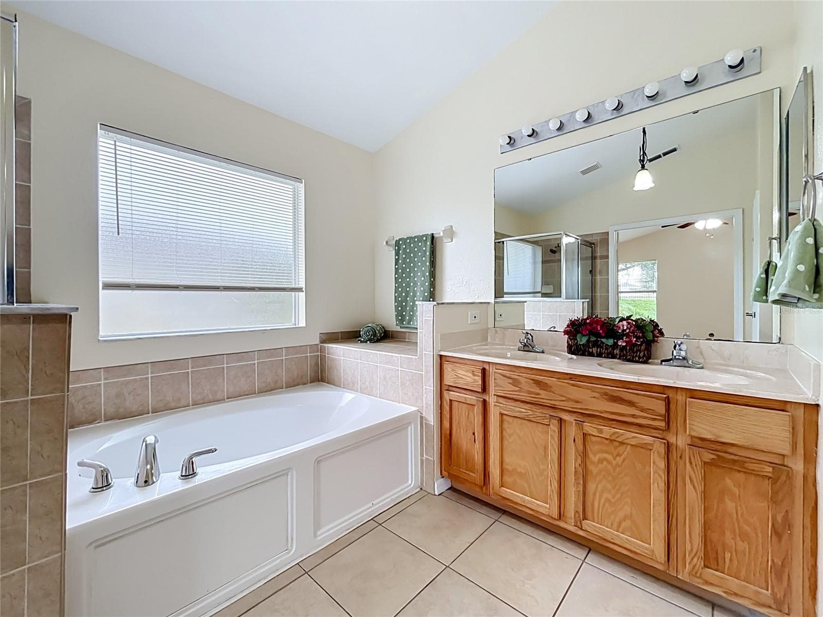 Single Family Residence at 1406 VISTA DEL LAGO BLVD, DUNDEE, photo 47 of 63