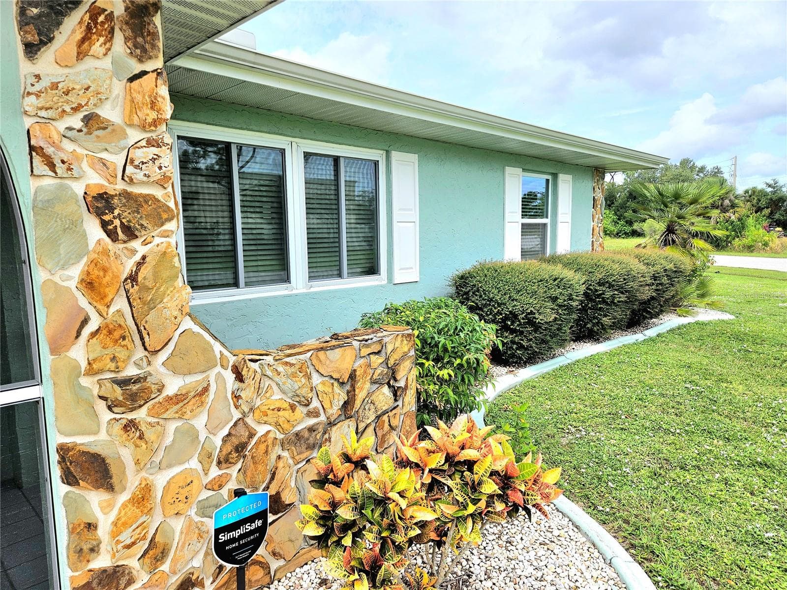 Single Family Residence at 582 AZALEA DR NW, PORT CHARLOTTE, photo 37 of 51