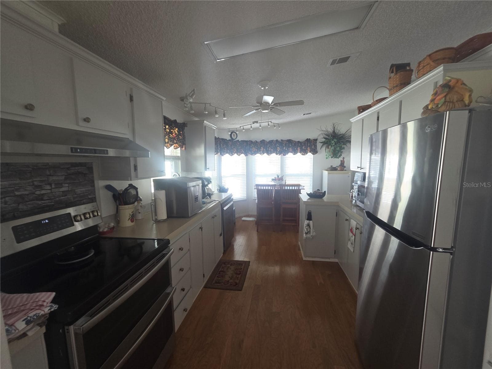 Manufactured Home at 345 VICTORIA DR, HAINES CITY, photo 29 of 85