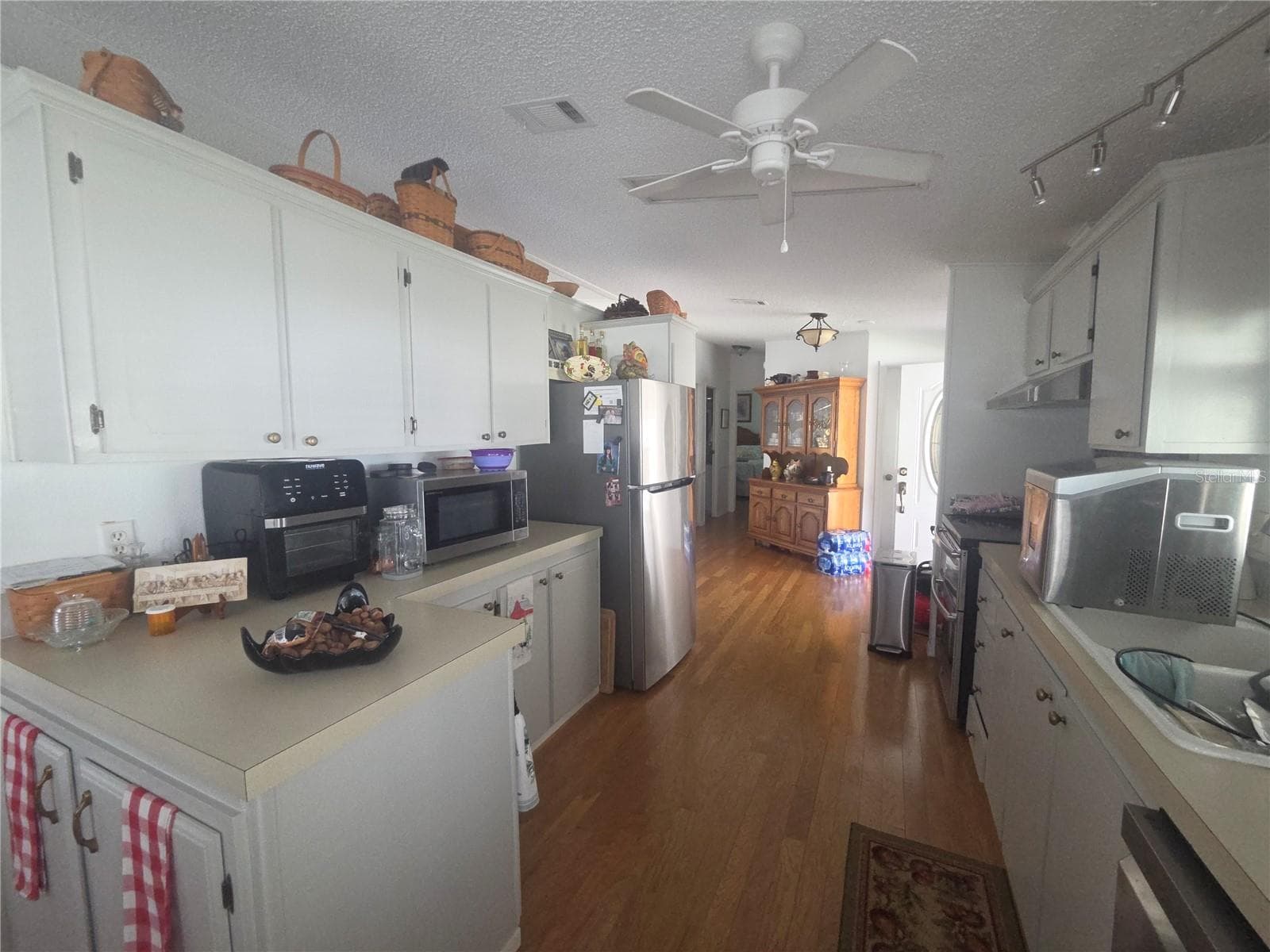 Manufactured Home at 345 VICTORIA DR, HAINES CITY, photo 32 of 85
