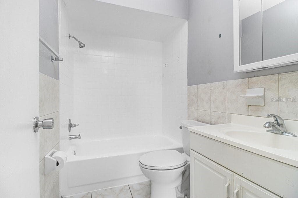 Condominium at 7210 N MANHATTAN AVE #2523, TAMPA, photo 14 of 36