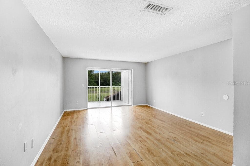 Condominium at 7210 N MANHATTAN AVE #2523, TAMPA, photo 19 of 36