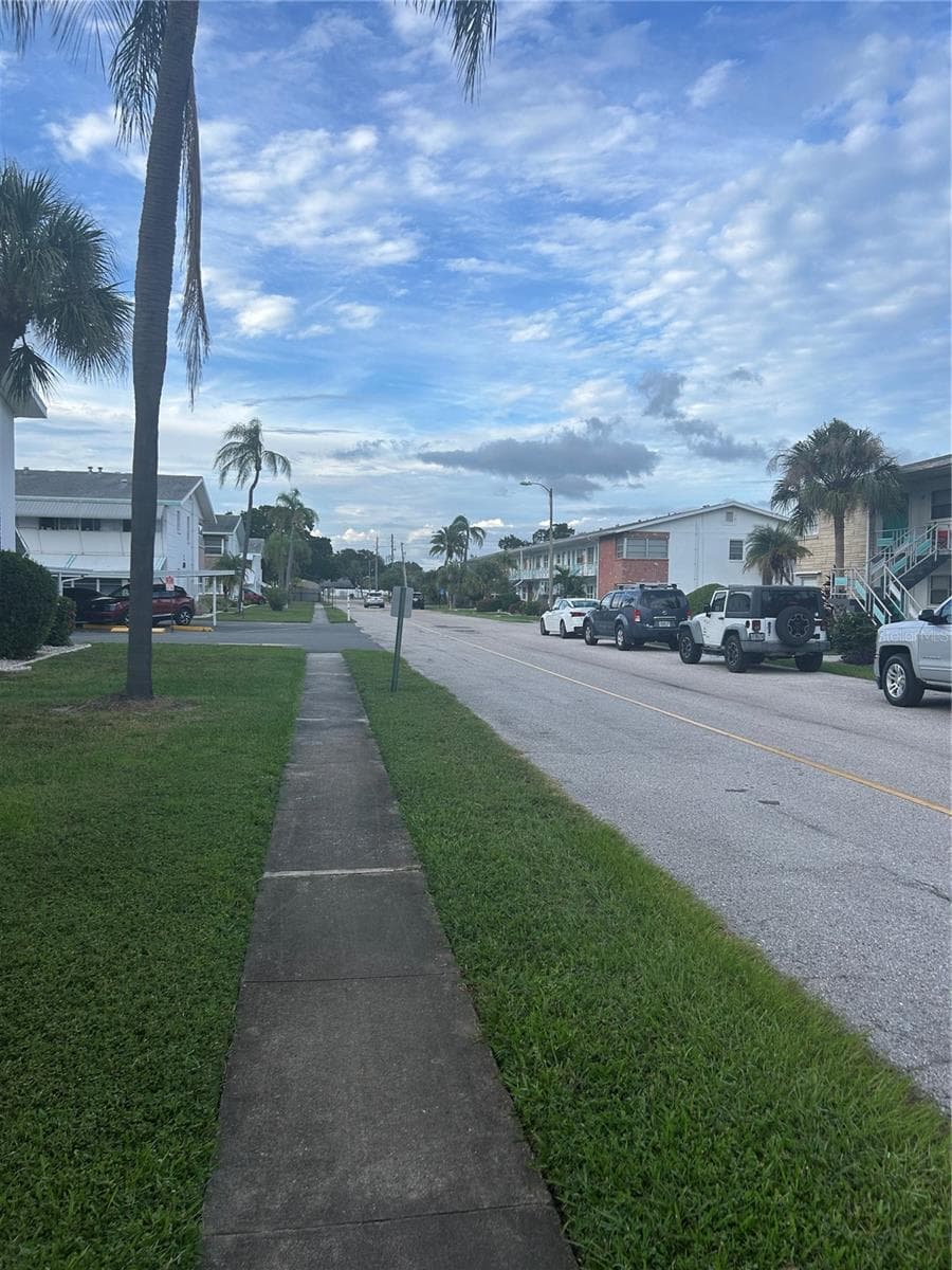 Condominium at 5940 21ST ST N #11, ST PETERSBURG, photo 6 of 30