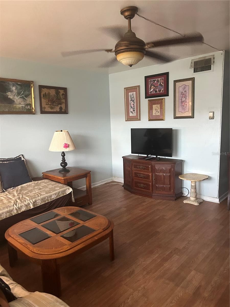 Condominium at 5940 21ST ST N #11, ST PETERSBURG, photo 14 of 30