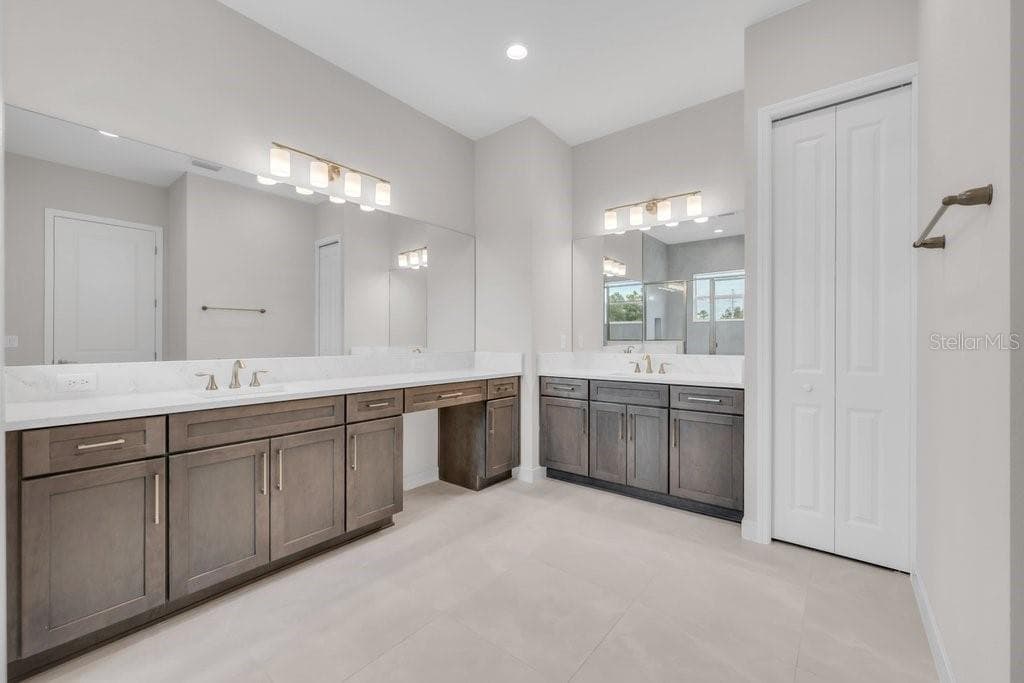 Single Family Residence at 3869 CABERNET TER, WESLEY CHAPEL, photo 16 of 34