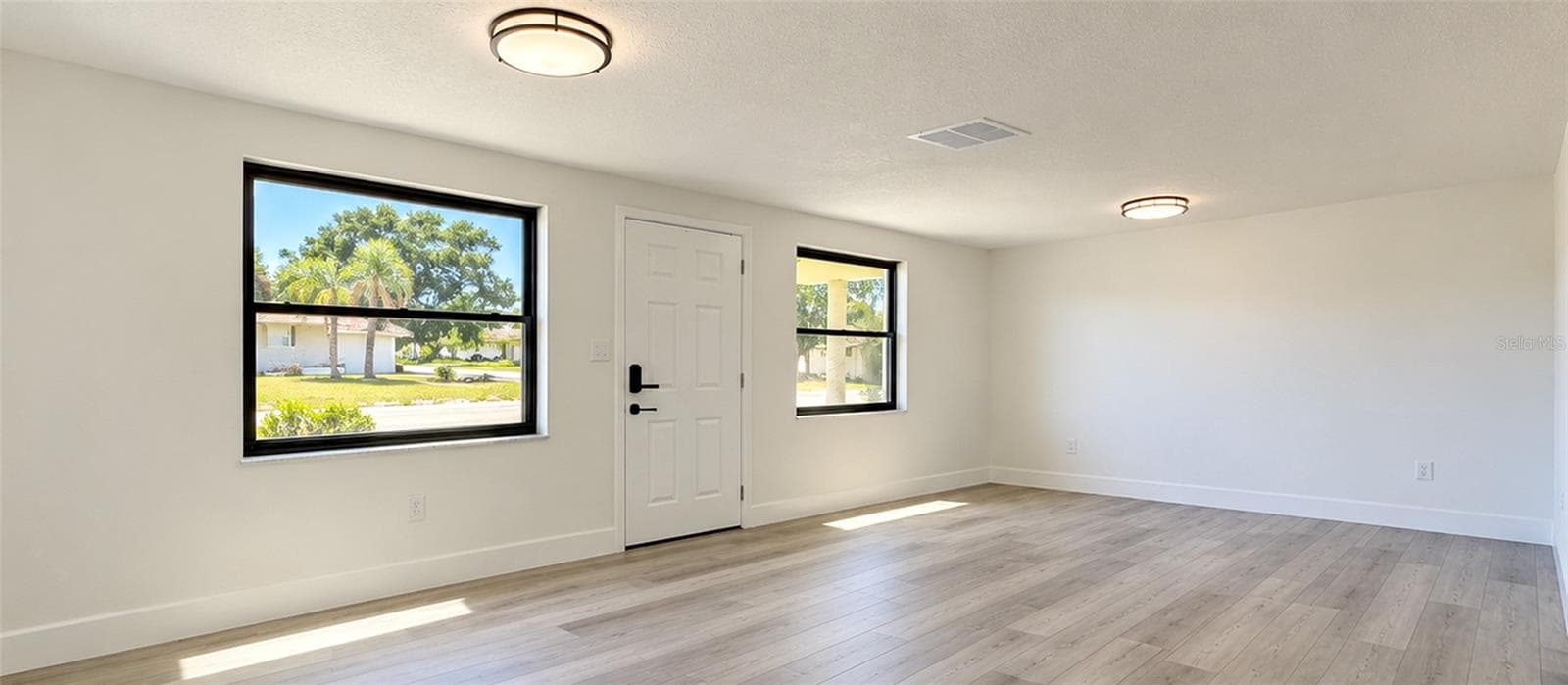 Great Room - 3708 HOLIDAY LAKE DR, HOLIDAY