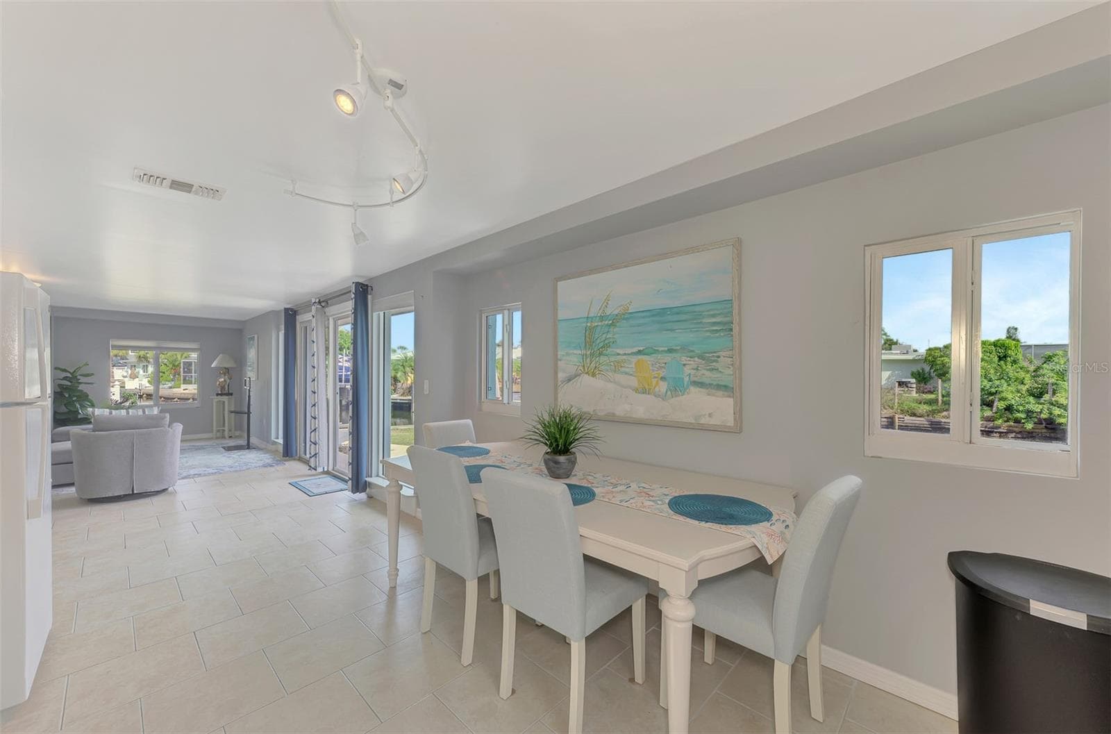 Single Family Residence at 387 AVENIDA MILANO, SARASOTA, photo 16 of 53