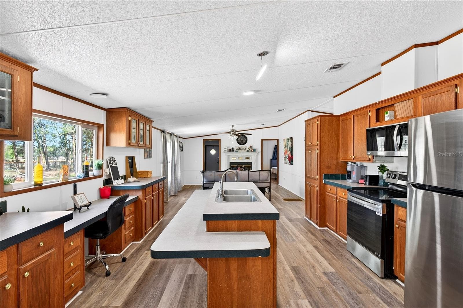 Manufactured Home at 10427 NW 8TH LN, OCALA, photo 21 of 38