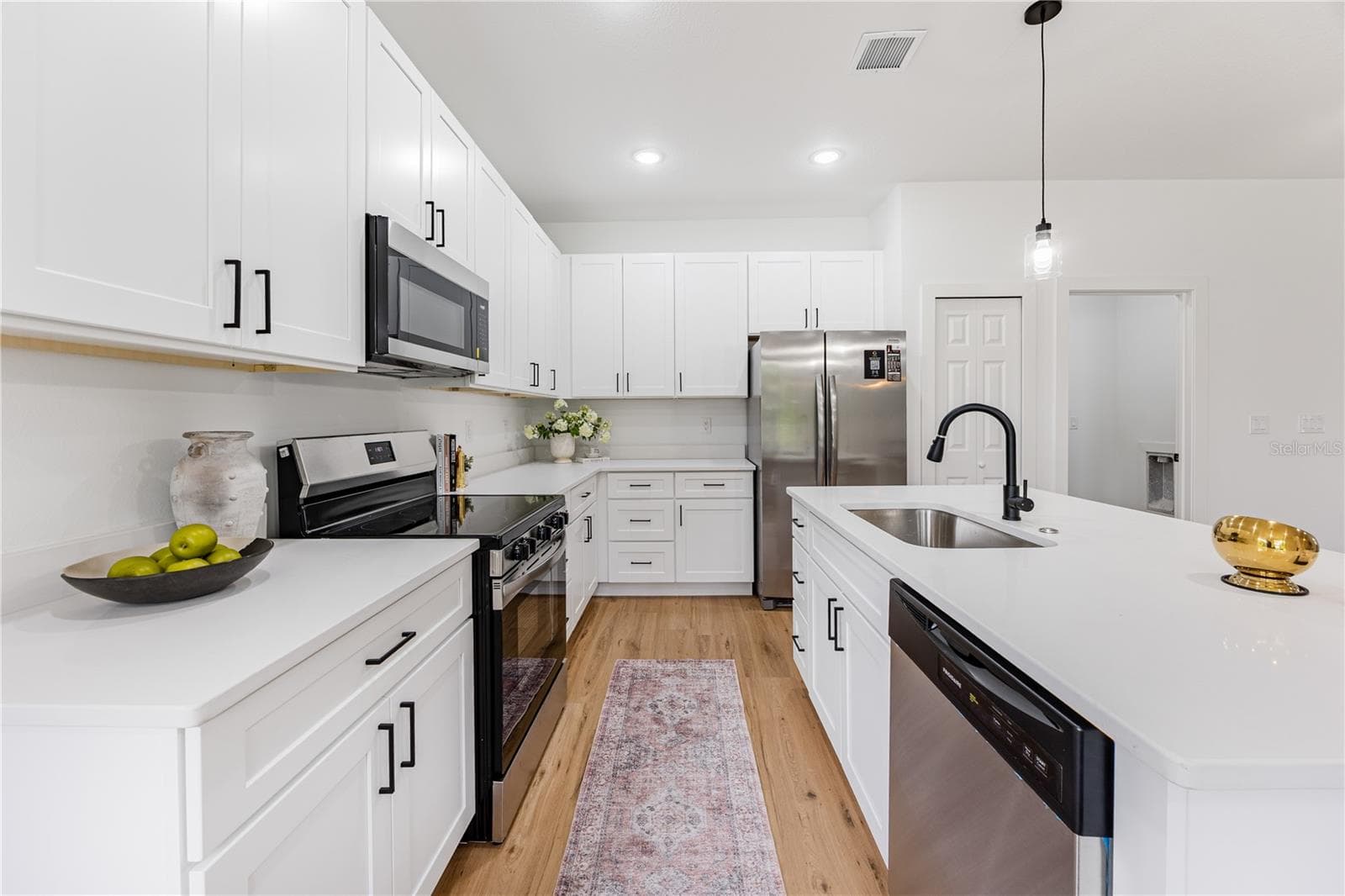 Single Family Residence at 6262 SKYVIEW DR, NORTH PORT, photo 11 of 41