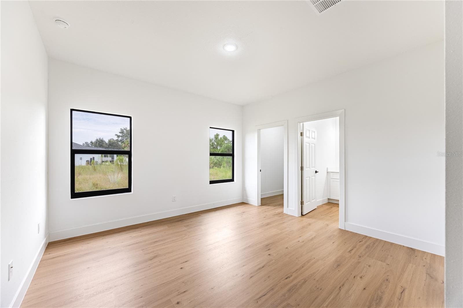 Single Family Residence at 6262 SKYVIEW DR, NORTH PORT, photo 20 of 41