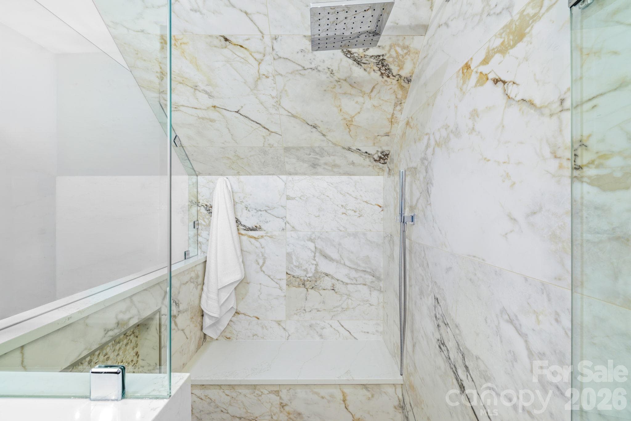 Ensuite Bath #2 - 95 Cardinal Trace, Lake Toxaway