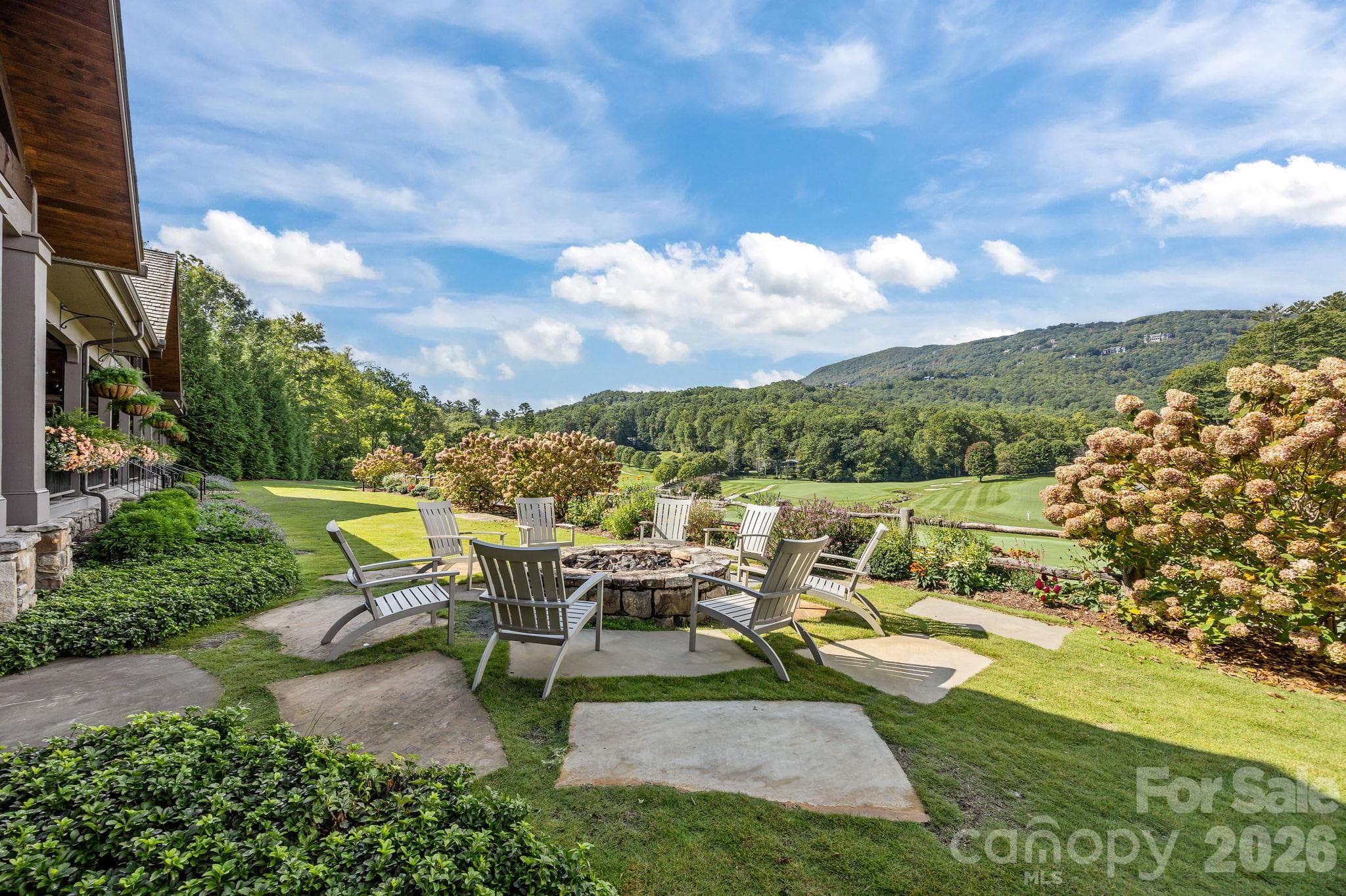 Lake Toxaway Country Club, Golf Course, and Marina; the largest private lake in NC - 95 Cardinal Trace, Lake Toxaway
