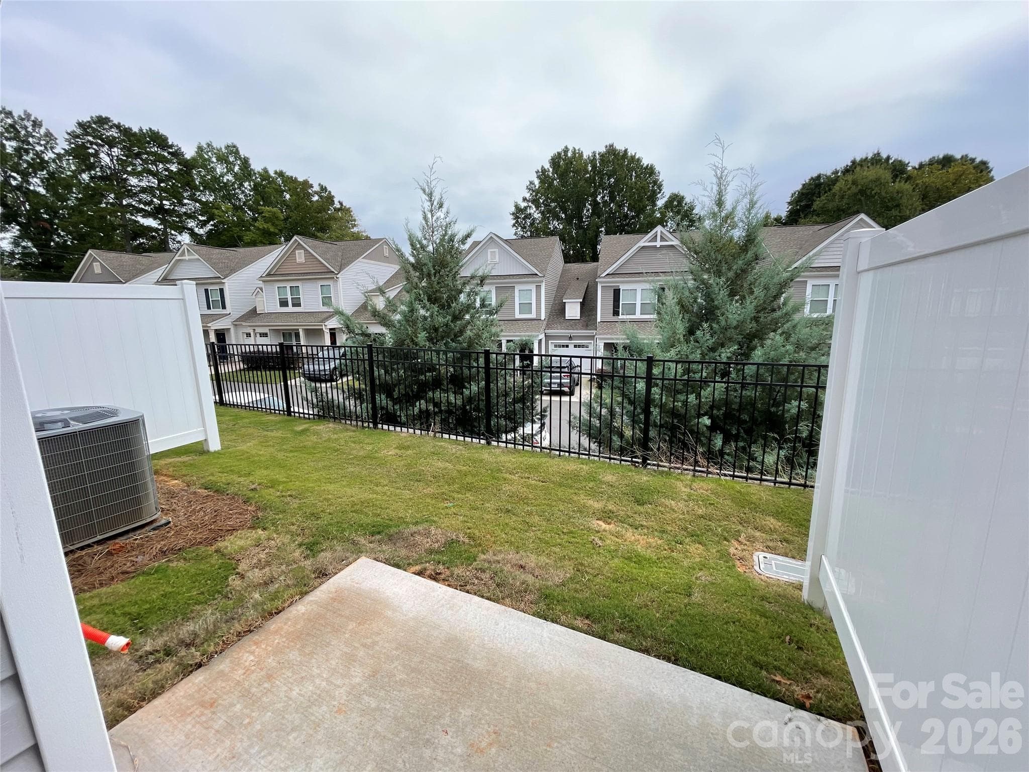 Townhouse at 107 Parmiter Way, Troutman, photo 5 of 22