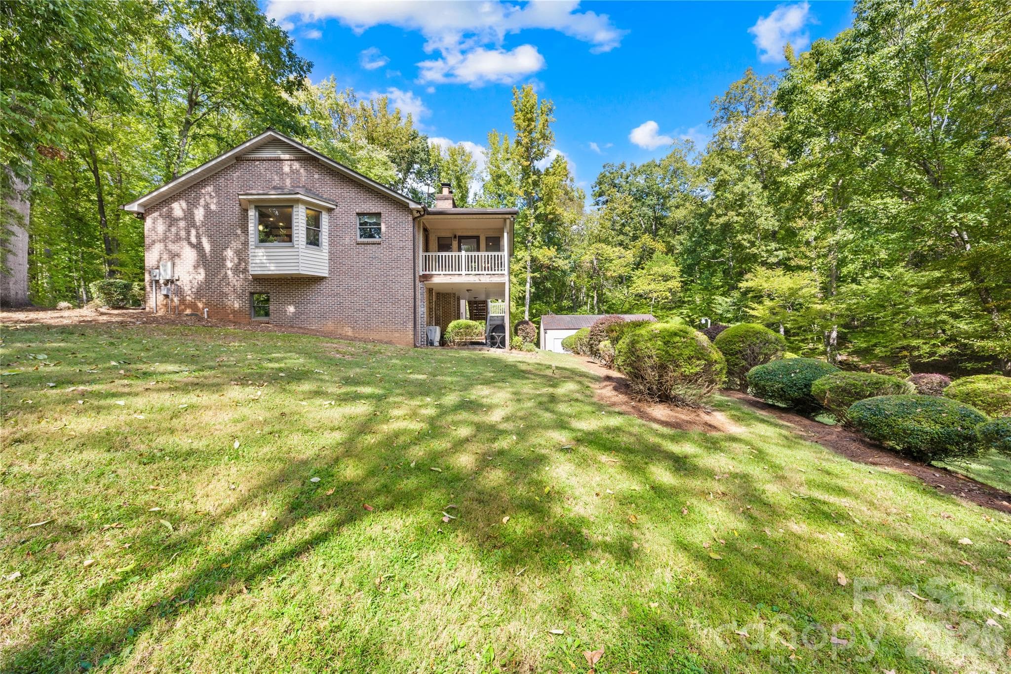 side view - 16208 Deepwood Place, Indian Trail