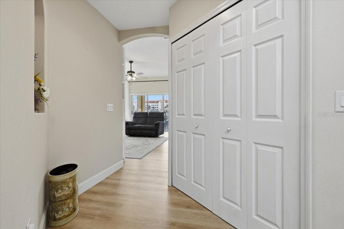 Foyer leading to family room and kitchen - 2 MARINA POINT PL, PALM COAST