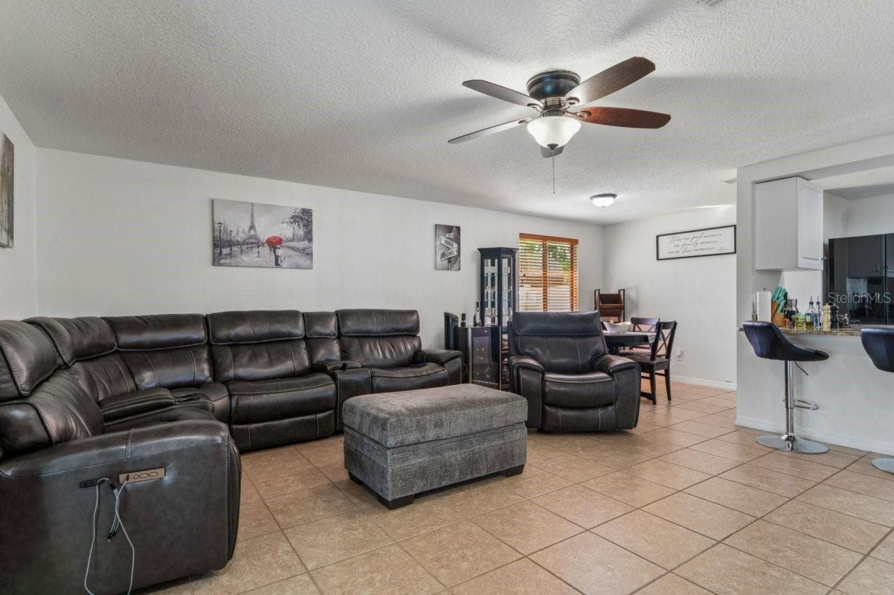 Single Family Residence at 583 LONGWOOD CT, OLDSMAR, photo 7 of 64