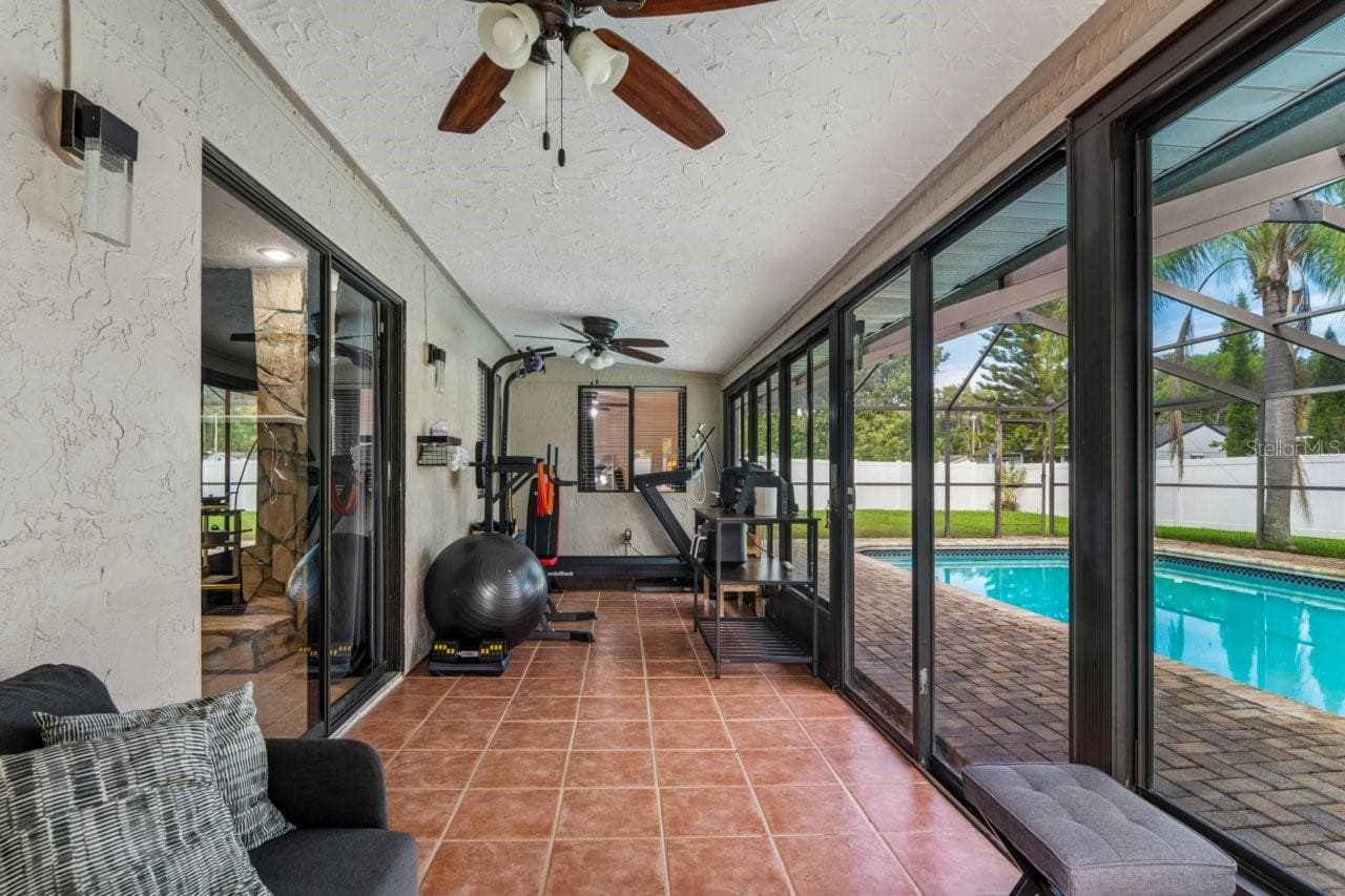 Single Family Residence at 583 LONGWOOD CT, OLDSMAR, photo 23 of 64