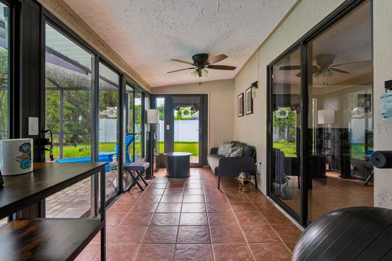 Single Family Residence at 583 LONGWOOD CT, OLDSMAR, photo 25 of 64