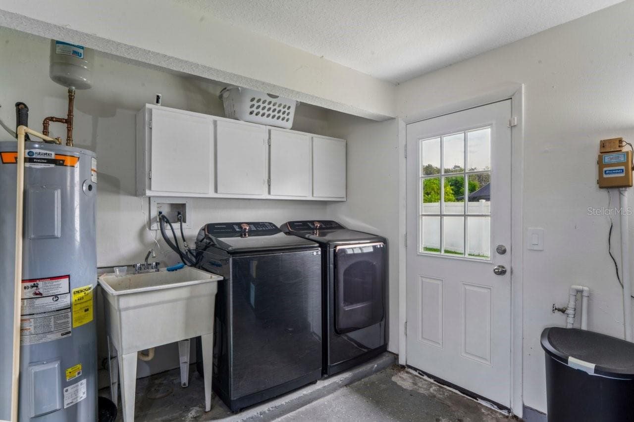 Single Family Residence at 583 LONGWOOD CT, OLDSMAR, photo 26 of 64
