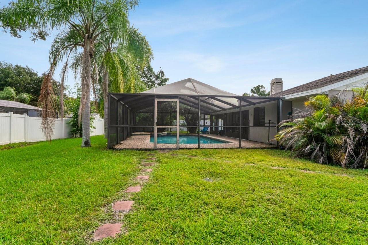 Single Family Residence at 583 LONGWOOD CT, OLDSMAR, photo 59 of 64