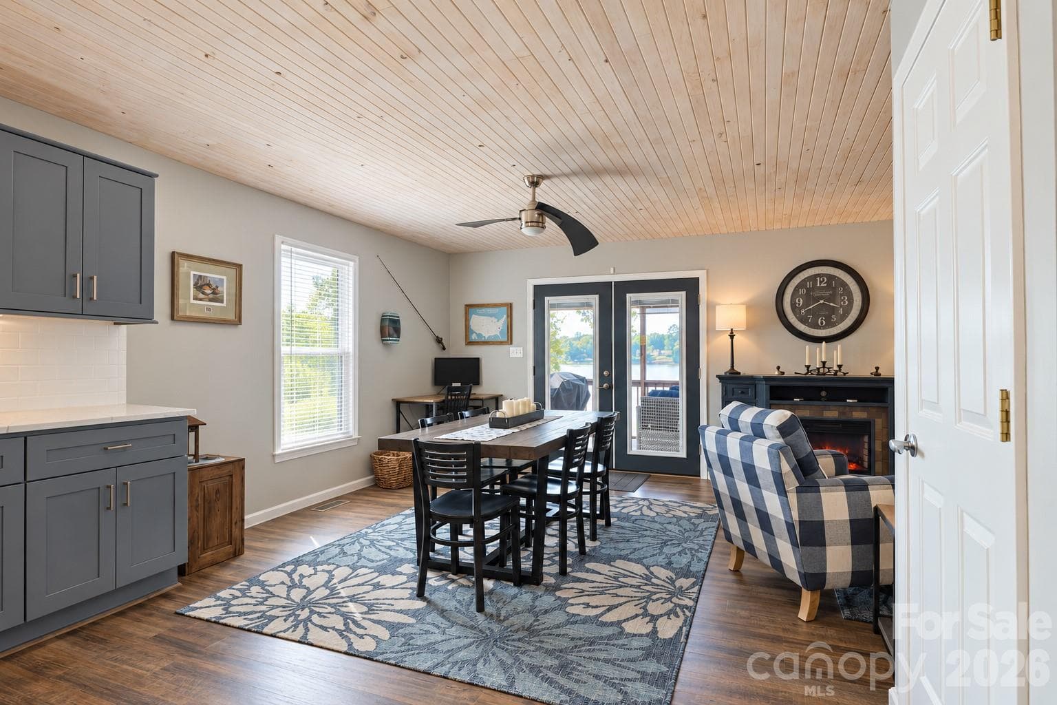 Single Family Residence at 264 Lake Drive 6 Drive, Lexington, photo 12 of 32